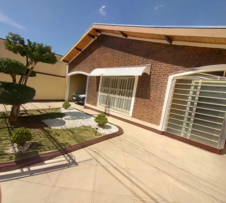 Foto 1 de Casa com 3 quartos à venda, 169m2 em Jardim Independência, Taubate - SP