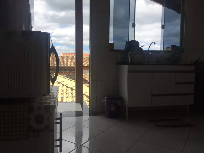 Foto 9 de Sobrado com 3 quartos à venda, 194m2 em Pindamonhangaba - SP