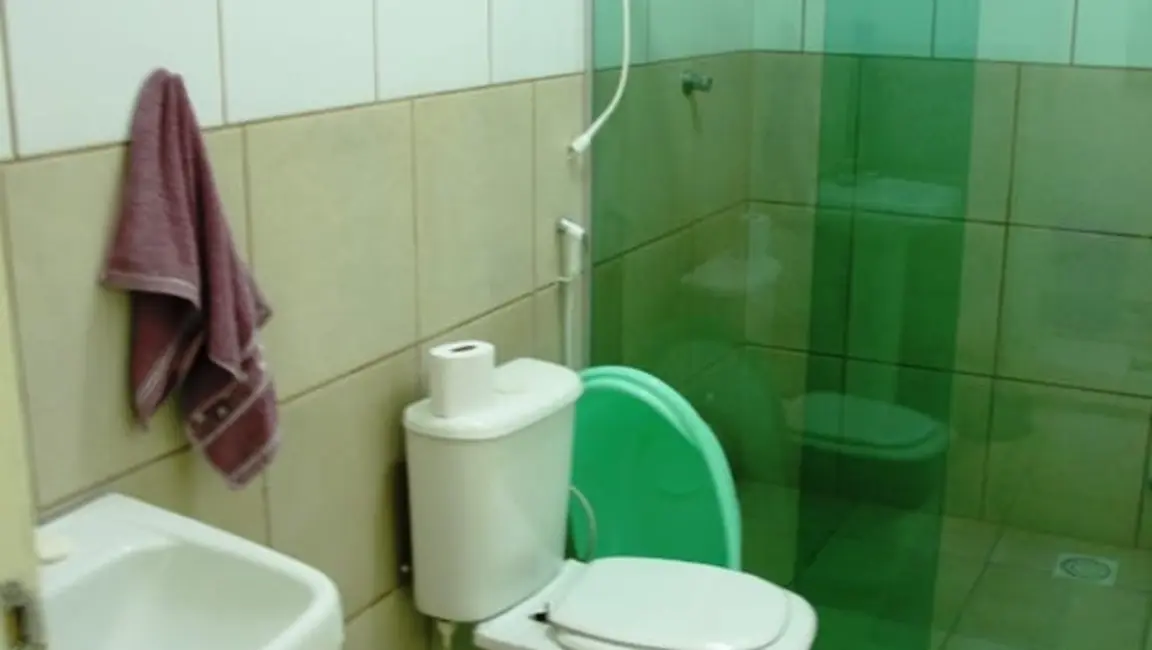 Foto 9 de Sobrado com 3 quartos à venda, 195m2 em Pindamonhangaba - SP