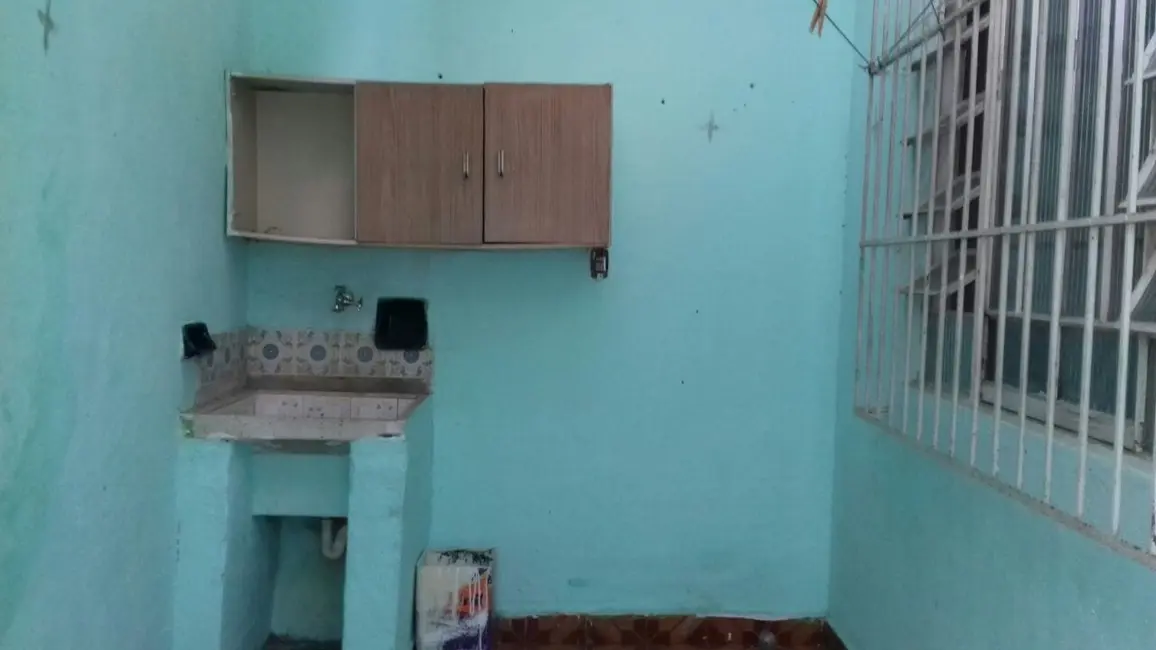 Casa com 2 quartos à venda em Aparecida - SP - imagem 8 Foto 8 de Casa com 2 quartos à venda em Aparecida - SP