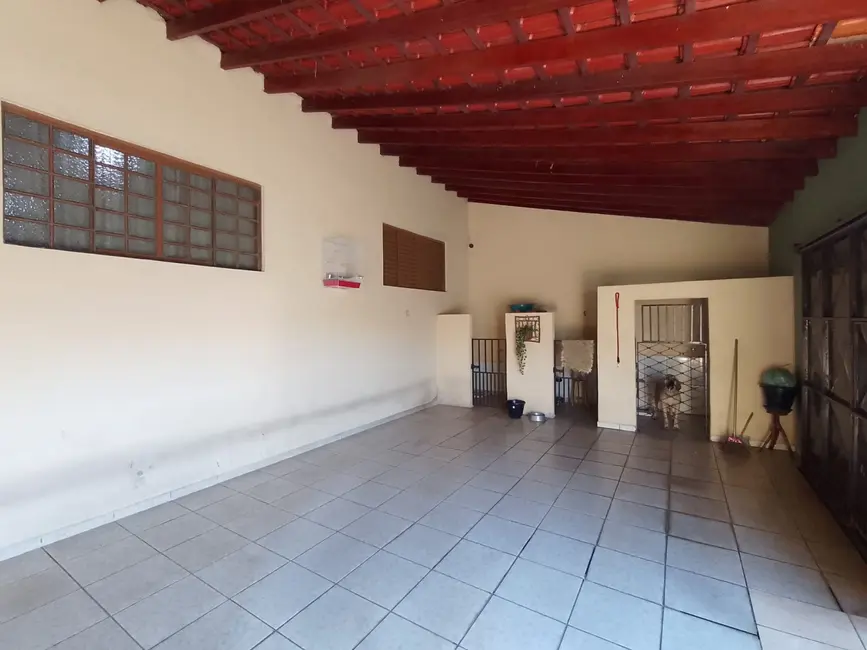 Foto 1 de Casa com 2 quartos à venda, 120m2 em Residencial Maricá, Pindamonhangaba - SP