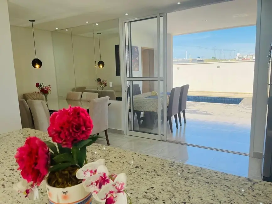 Foto 1 de Casa de Condomínio com 2 quartos à venda, 147m2 em Residencial Santa Paula, Jacarei - SP