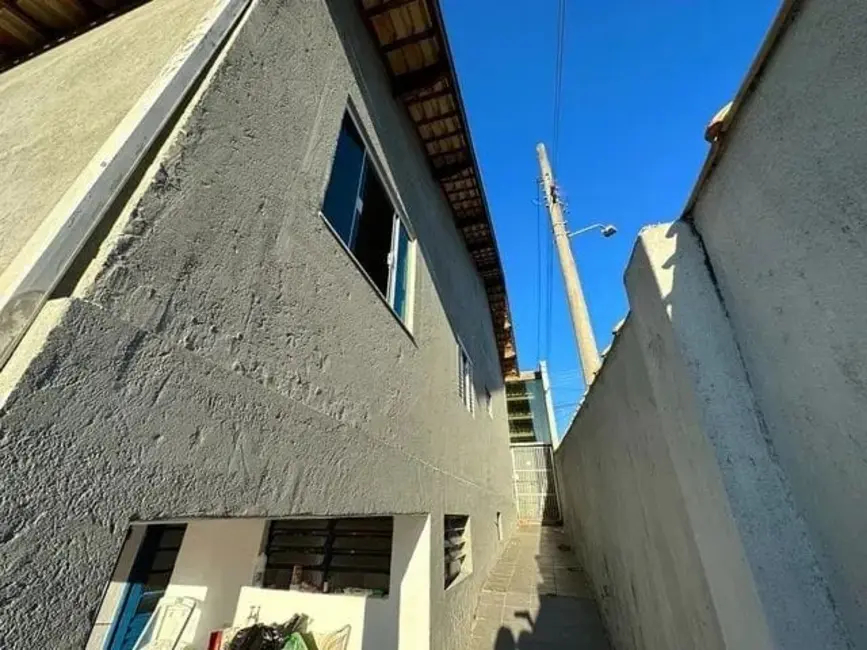 Foto 1 de Casa com 3 quartos à venda, 222m2 em Jardim América, Taubate - SP