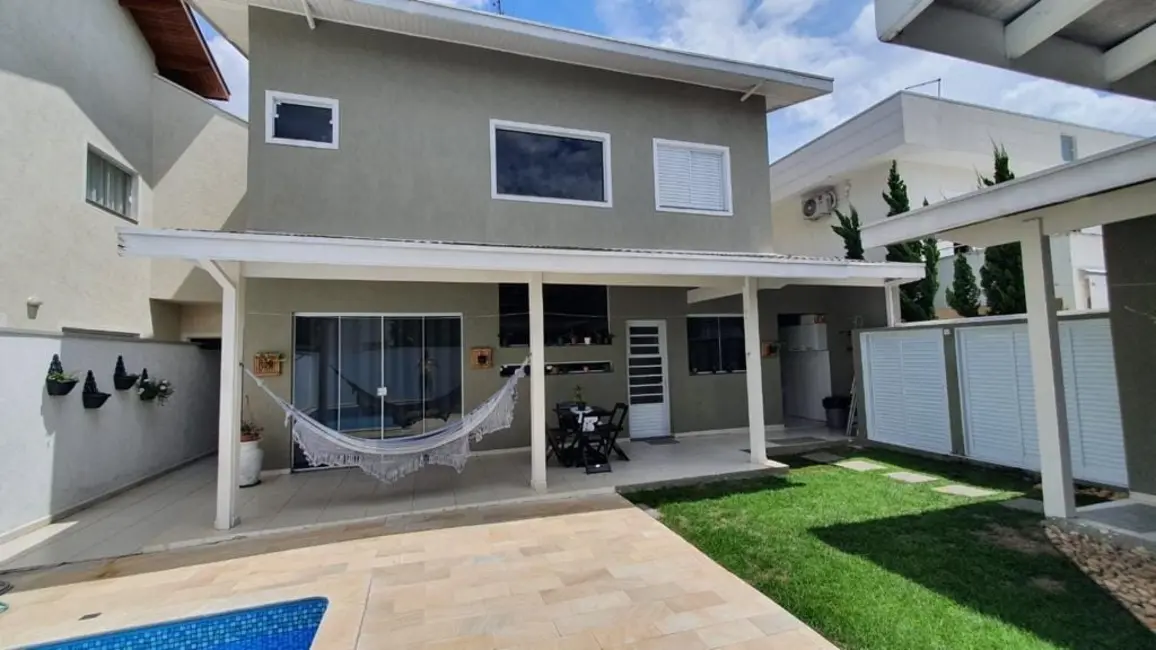 Foto 4 de Casa de Condomínio com 3 quartos à venda, 264m2 em Tremembe - SP