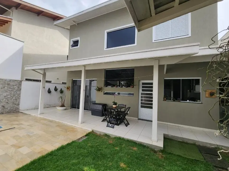 Foto 7 de Casa de Condomínio com 3 quartos à venda, 264m2 em Tremembe - SP