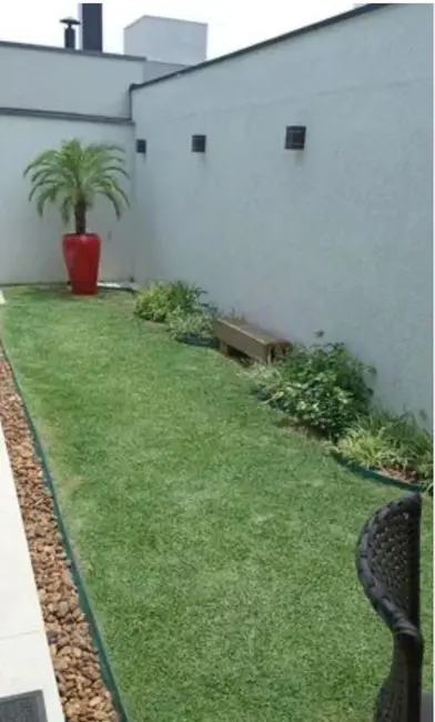 Foto 3 de Casa de Condomínio com 3 quartos à venda, 185m2 em Piracangaguá, Taubate - SP