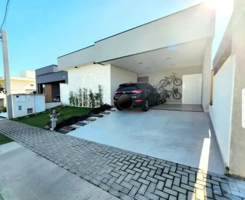 Foto 1 de Casa de Condomínio com 3 quartos à venda, 185m2 em Piracangaguá, Taubate - SP