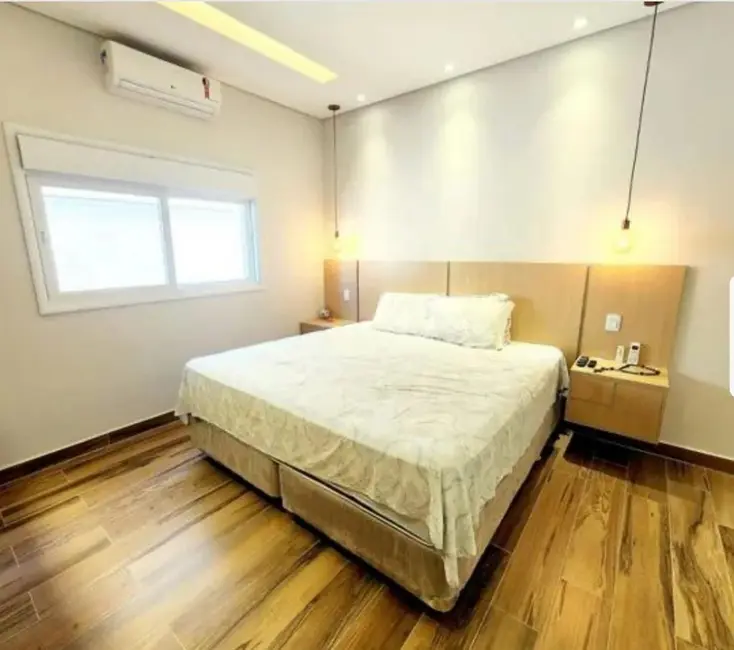 Foto 9 de Casa de Condomínio com 3 quartos à venda, 185m2 em Piracangaguá, Taubate - SP