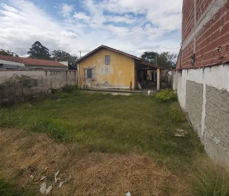 Foto 9 de Casa com 2 quartos à venda, 120m2 em Vila Passos, Lorena - SP