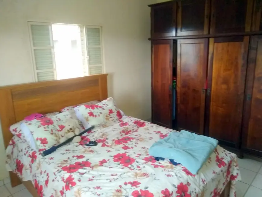 Foto 2 de Sobrado com 3 quartos à venda, 144m2 em Roseira - SP