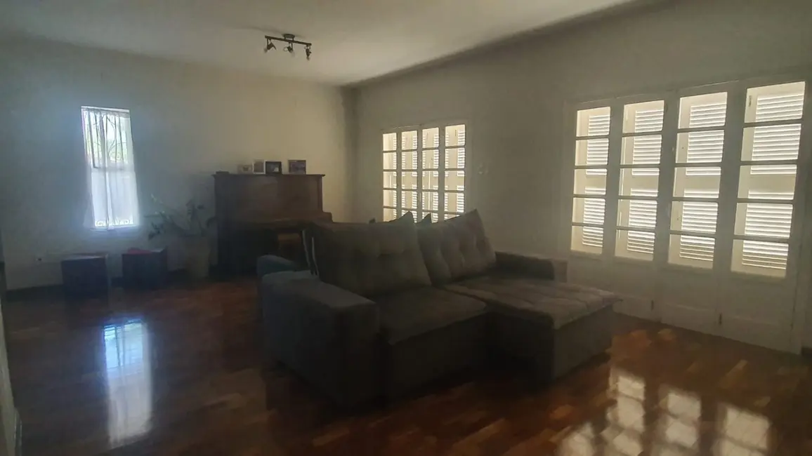Foto 6 de Casa com 4 quartos à venda, 308m2 em Jardim Residencial Doutor Lessa, Pindamonhangaba - SP