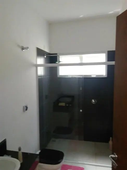 Foto 5 de Sobrado com 4 quartos à venda, 420m2 em Pindamonhangaba - SP