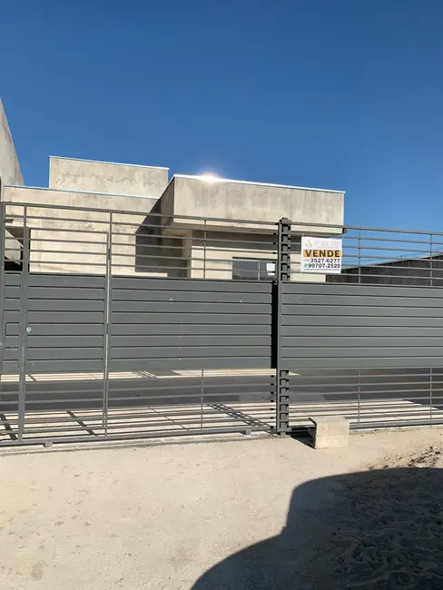 Foto 1 de Casa com 2 quartos à venda, 64m2 em Pindamonhangaba - SP