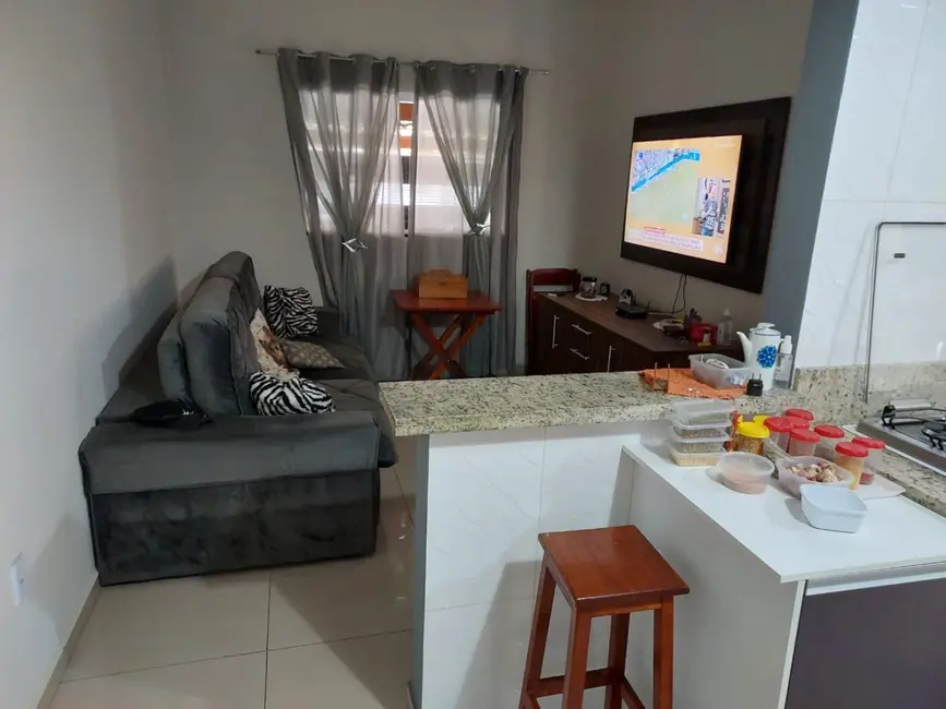 Foto 3 de Casa com 3 quartos à venda, 80m2 em Vista Alegre, Taubate - SP