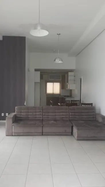 Casa de Condomínio com 3 quartos à venda, 205m2 em Pindamonhangaba - SP - imagem 3 Foto 3 de Casa de Condomínio com 3 quartos à venda, 205m2 em Pindamonhangaba - SP