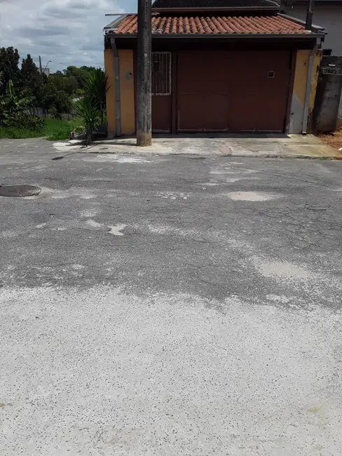 Foto 1 de Casa com 2 quartos à venda, 84m2 em Pindamonhangaba - SP