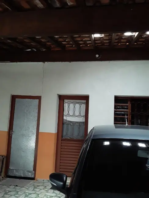 Foto 2 de Casa com 2 quartos à venda, 84m2 em Pindamonhangaba - SP