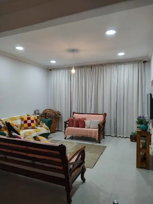 Foto 6 de Casa com 3 quartos à venda, 24200m2 em Taubate - SP