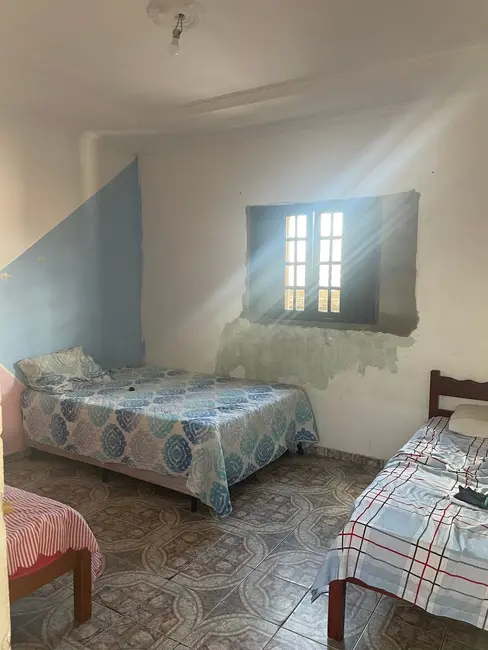 Foto 5 de Sobrado com 3 quartos à venda, 320m2 em Conjunto Residencial Araretama, Pindamonhangaba - SP