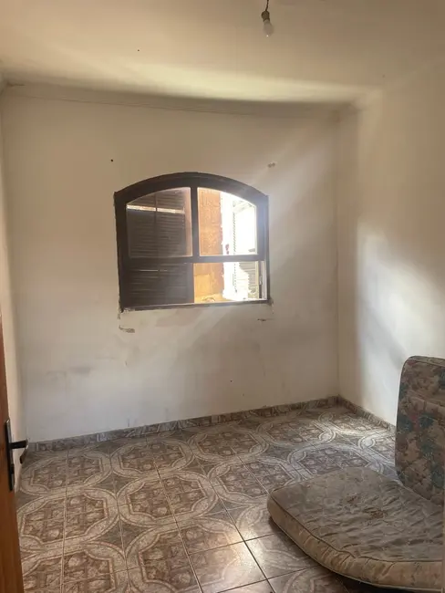Foto 8 de Sobrado com 3 quartos à venda, 320m2 em Conjunto Residencial Araretama, Pindamonhangaba - SP