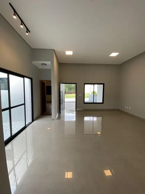 Foto 3 de Casa com 3 quartos à venda em Residencial Vila Romana, Pindamonhangaba - SP