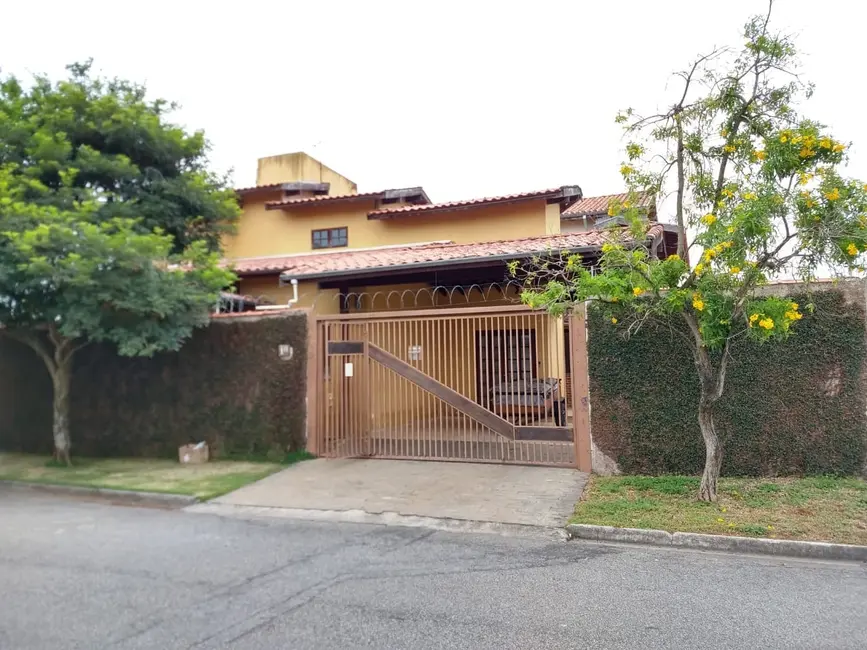 Foto 1 de Sobrado com 2 quartos à venda, 156m2 em Pindamonhangaba - SP