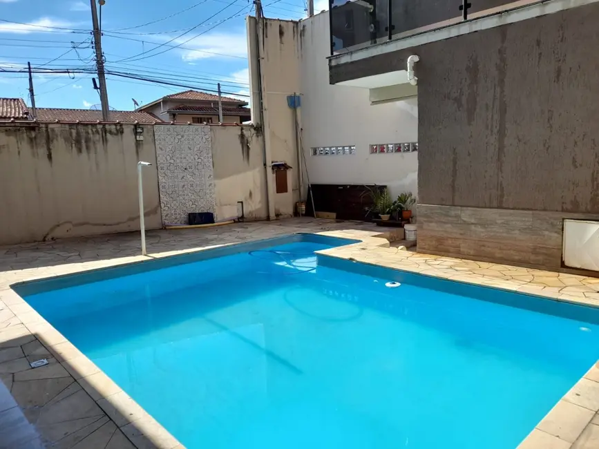 Foto 6 de Casa com 2 quartos à venda, 180m2 em Pindamonhangaba - SP