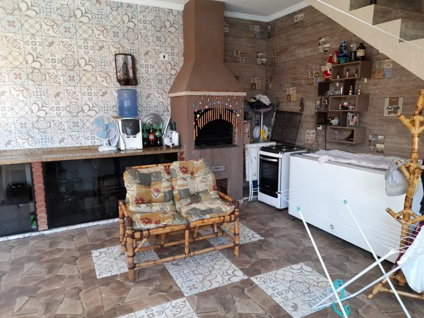 Foto 7 de Casa com 2 quartos à venda, 180m2 em Pindamonhangaba - SP