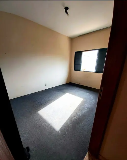 Foto 7 de Casa com 3 quartos à venda, 375m2 em Jardim Residencial Doutor Lessa, Pindamonhangaba - SP