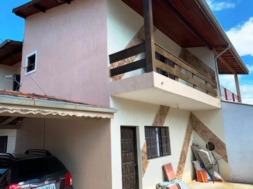 Foto 1 de Sobrado com 3 quartos à venda, 163m2 em Residencial e Comercial Cidade Morumbi, Pindamonhangaba - SP