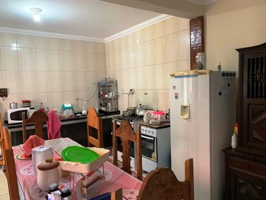 Foto 4 de Sobrado com 3 quartos à venda, 163m2 em Residencial e Comercial Cidade Morumbi, Pindamonhangaba - SP