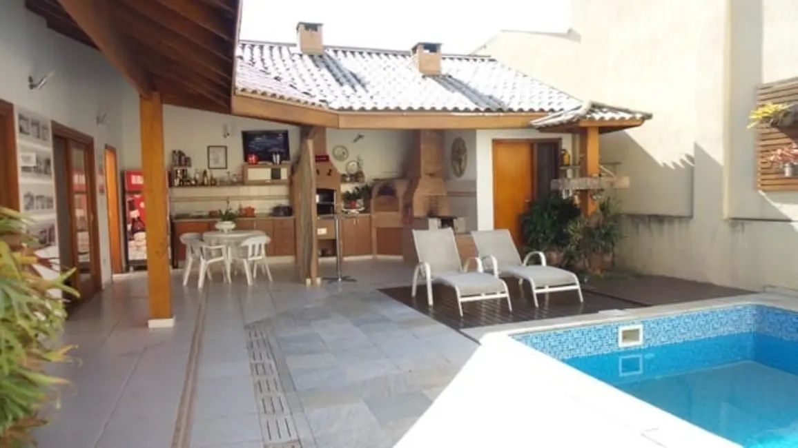 Foto 4 de Casa com 4 quartos à venda, 360m2 em Jardim das Nações, Taubate - SP