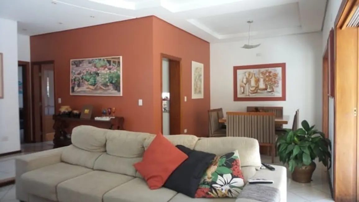 Foto 6 de Casa com 4 quartos à venda, 360m2 em Jardim das Nações, Taubate - SP