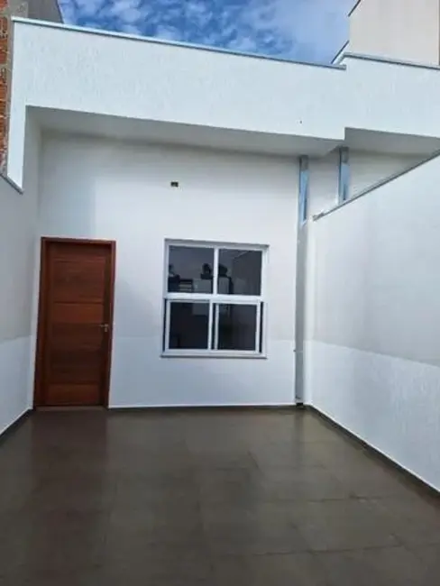 Foto 1 de Casa com 2 quartos à venda, 62m2 em Pindamonhangaba - SP