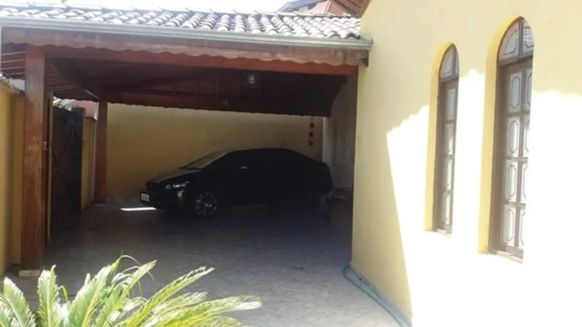 Foto 3 de Casa com 3 quartos à venda, 179m2 em Santana, Pindamonhangaba - SP