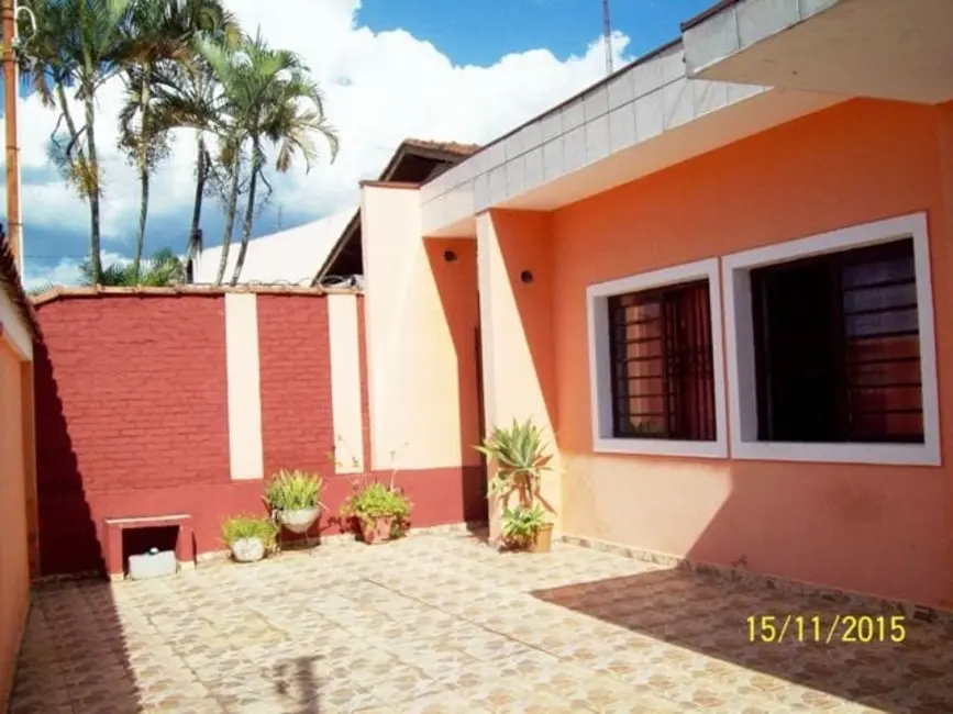 Foto 2 de Casa com 3 quartos à venda, 174m2 em Jardim Boa Vista, Pindamonhangaba - SP