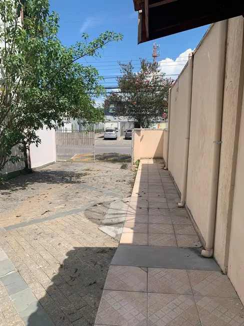 Foto 17 de Casa à venda, 366m2 em São Benedito, Pindamonhangaba - SP