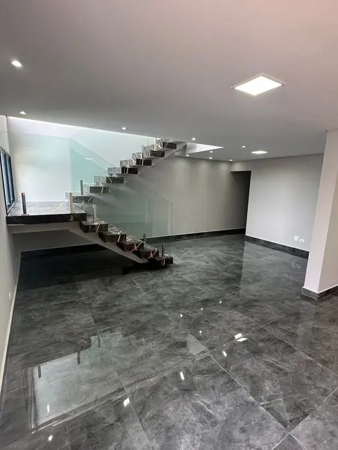 Foto 4 de Sobrado com 3 quartos à venda, 160m2 em Pindamonhangaba - SP