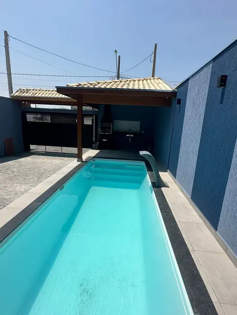 Foto 2 de Sobrado com 3 quartos à venda, 160m2 em Pindamonhangaba - SP