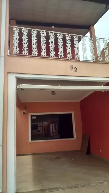 Casa com 2 quartos à venda, 200m2 em Mombaça, Pindamonhangaba - SP - imagem 1 Foto 1 de Casa com 2 quartos à venda, 200m2 em Mombaça, Pindamonhangaba - SP