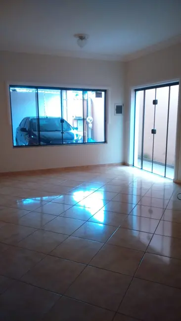 Foto 8 de Casa com 2 quartos à venda, 200m2 em Mombaça, Pindamonhangaba - SP