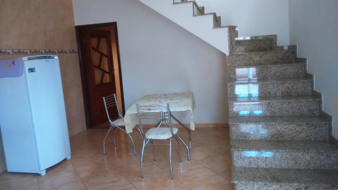 Casa com 2 quartos à venda, 200m2 em Mombaça, Pindamonhangaba - SP - imagem 6 Foto 6 de Casa com 2 quartos à venda, 200m2 em Mombaça, Pindamonhangaba - SP