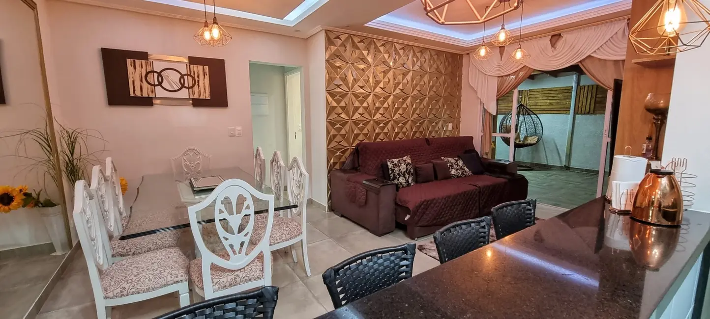 Foto 6 de Casa de Condomínio com 3 quartos à venda, 150m2 em Pindamonhangaba - SP