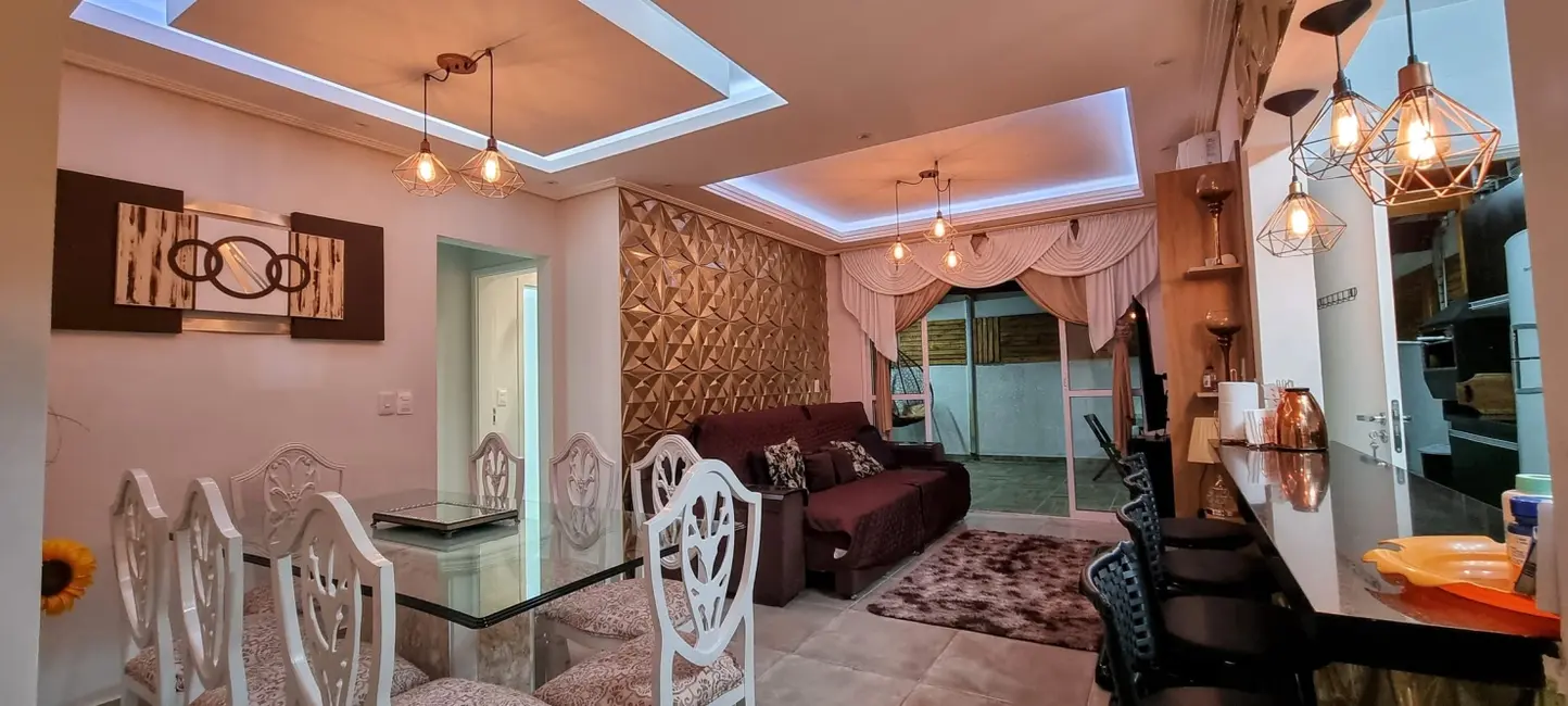 Foto 1 de Casa de Condomínio com 3 quartos à venda, 150m2 em Pindamonhangaba - SP