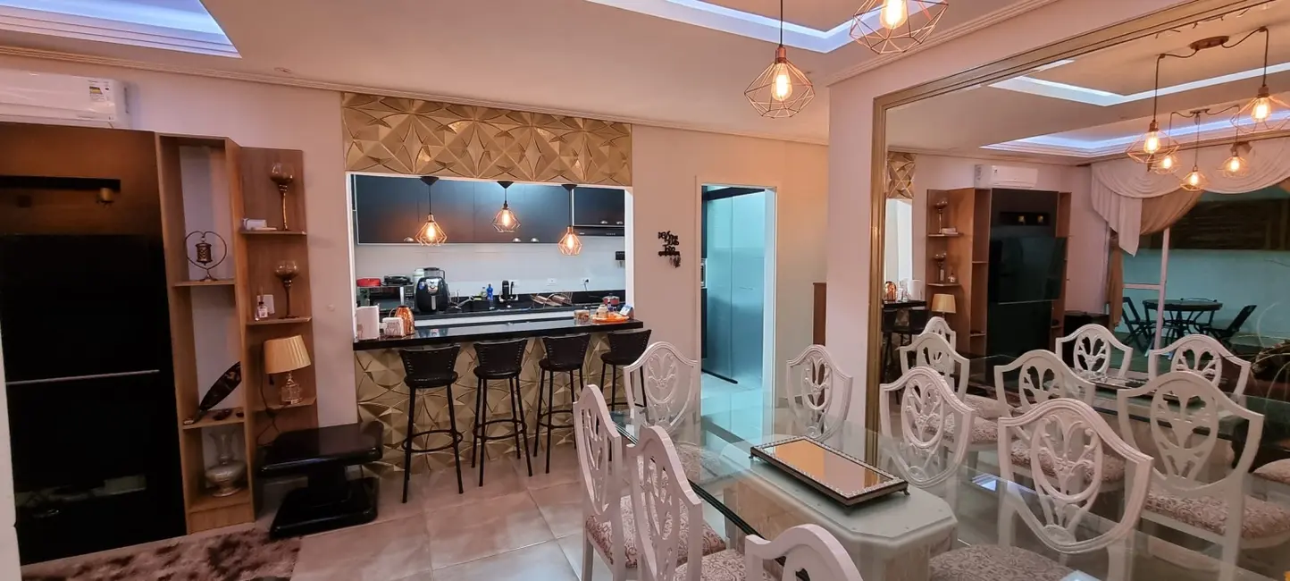 Foto 9 de Casa de Condomínio com 3 quartos à venda, 150m2 em Pindamonhangaba - SP