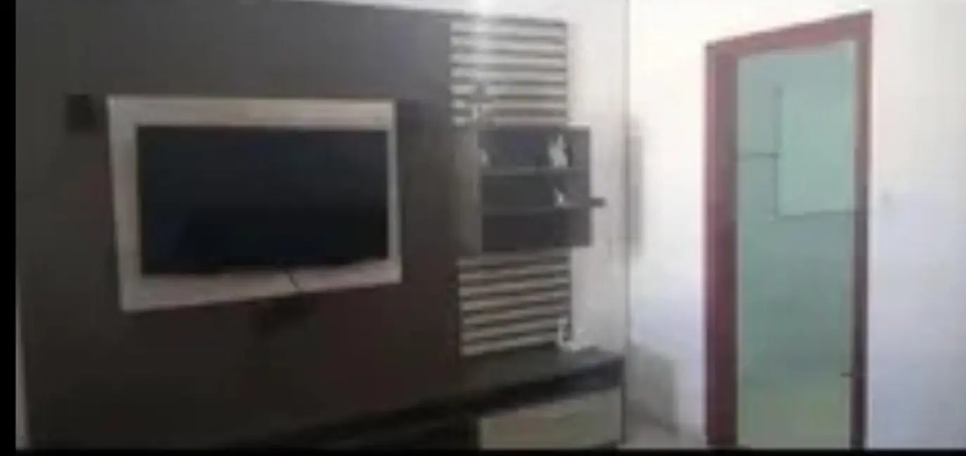 Foto 2 de Casa com 2 quartos à venda, 68m2 em Taubate - SP