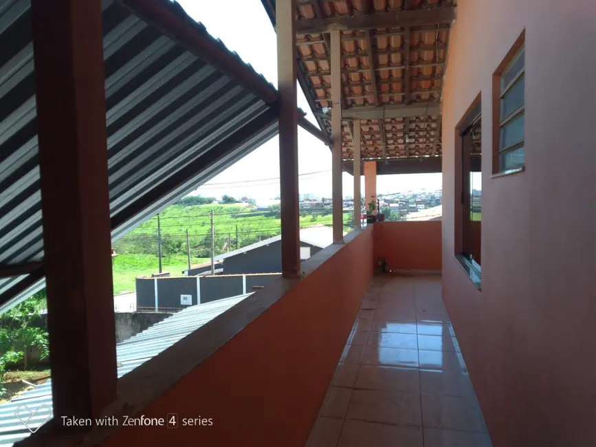 Foto 6 de Casa com 2 quartos para alugar, 200m2 em São Gonçalo, Taubate - SP