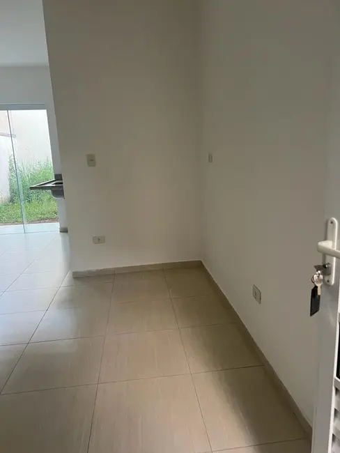 Foto 3 de Casa com 3 quartos à venda, 124m2 em Granja Daniel, Taubate - SP