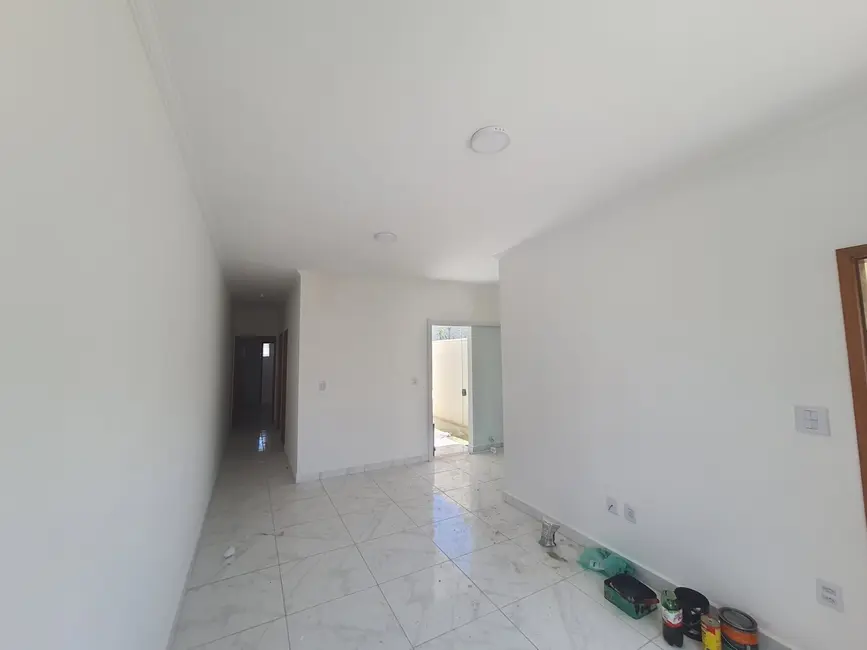 Foto 3 de Casa com 2 quartos à venda, 66m2 em Residencial Estoril, Taubate - SP