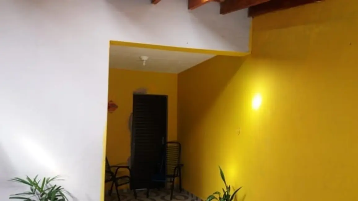 Casa com 3 quartos à venda, 84m2 em Conjunto Habitacional Terra dos Ipês II (Fase II), Pindamonhangaba - SP - imagem 1 Foto 1 de Casa com 3 quartos à venda, 84m2 em Conjunto Habitacional Terra dos Ipês II (Fase II), Pindamonhangaba - SP